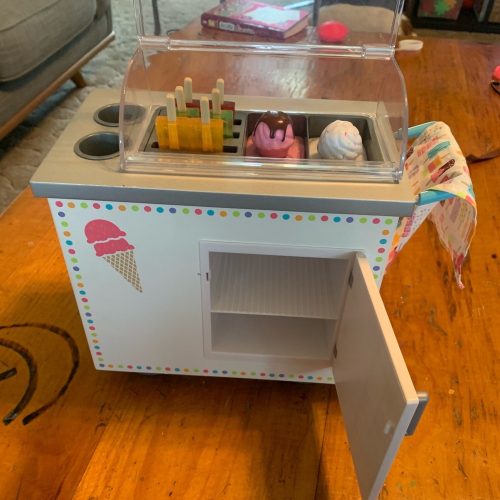 AG Ice Cream Cart